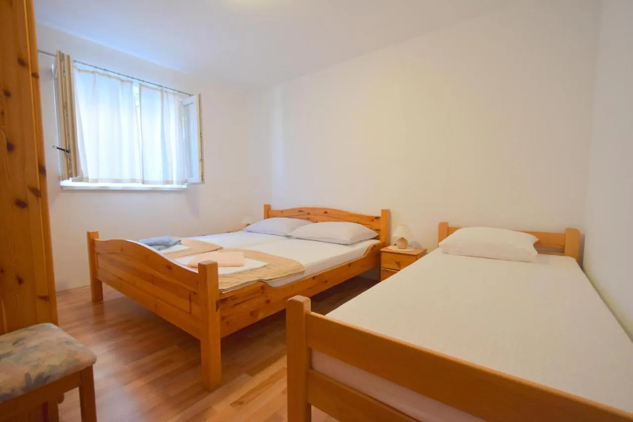 Apartments Marjolovic Njivice Croatia