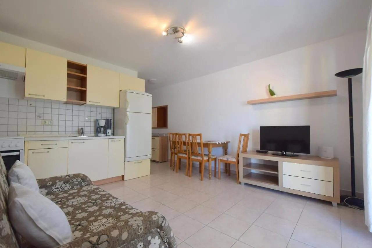 Apartments Marjolovic Njivice