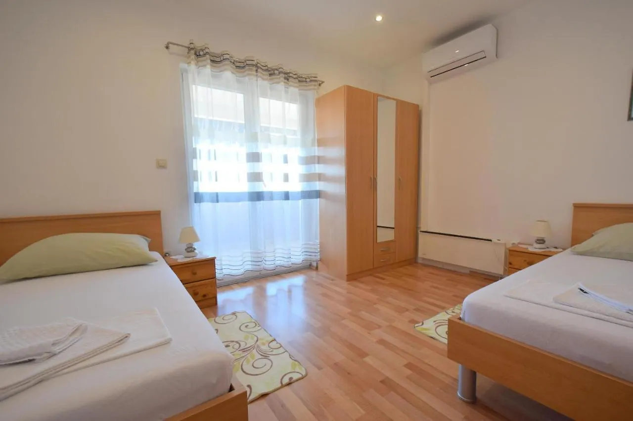 Apartments Marjolovic Njivice