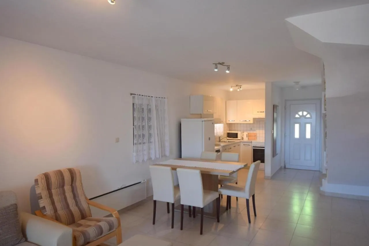 Apartments Marjolovic Njivice