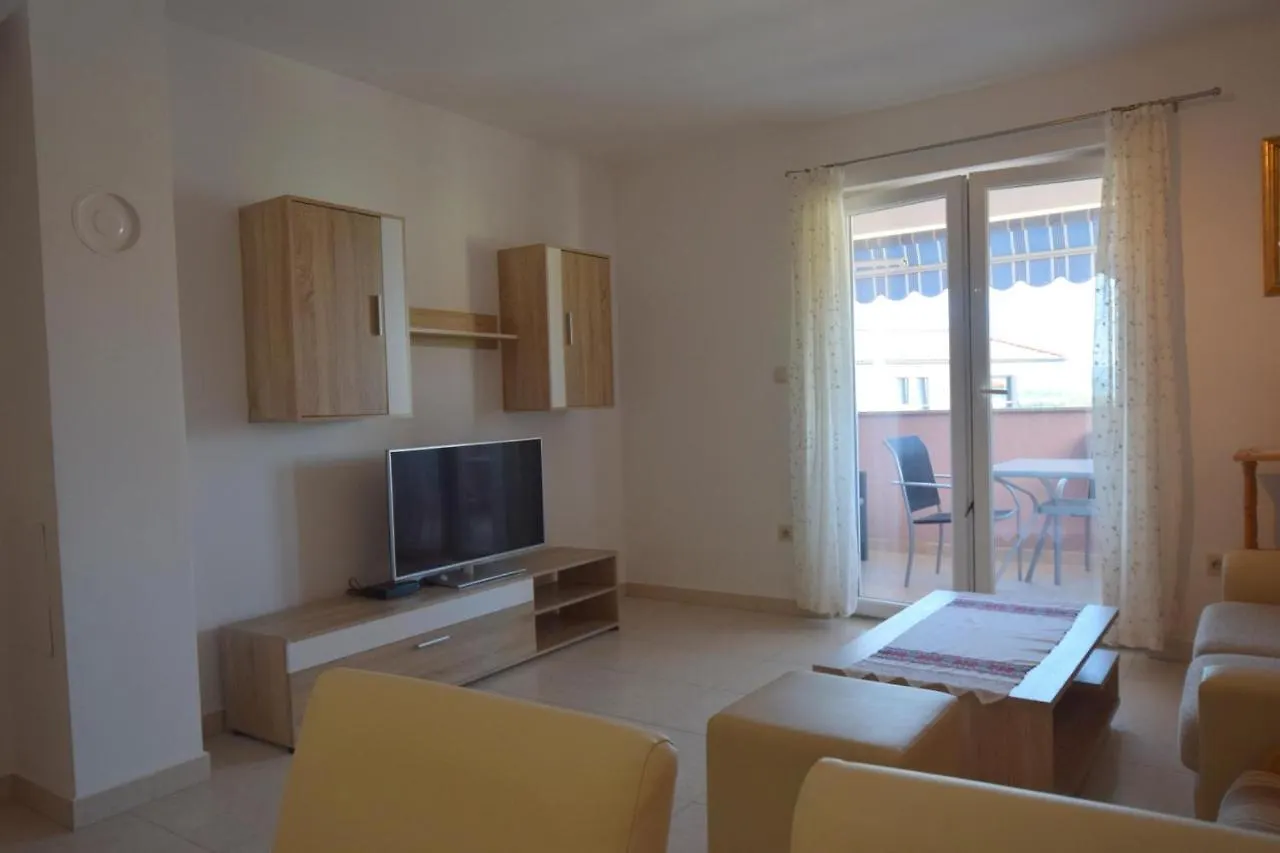 Apartments Marjolovic Njivice