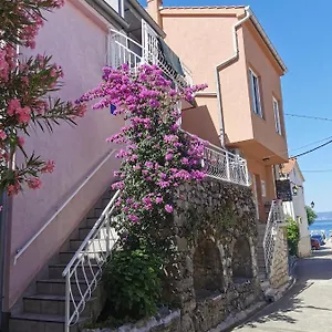 Apartment Ribar 1, Njivice